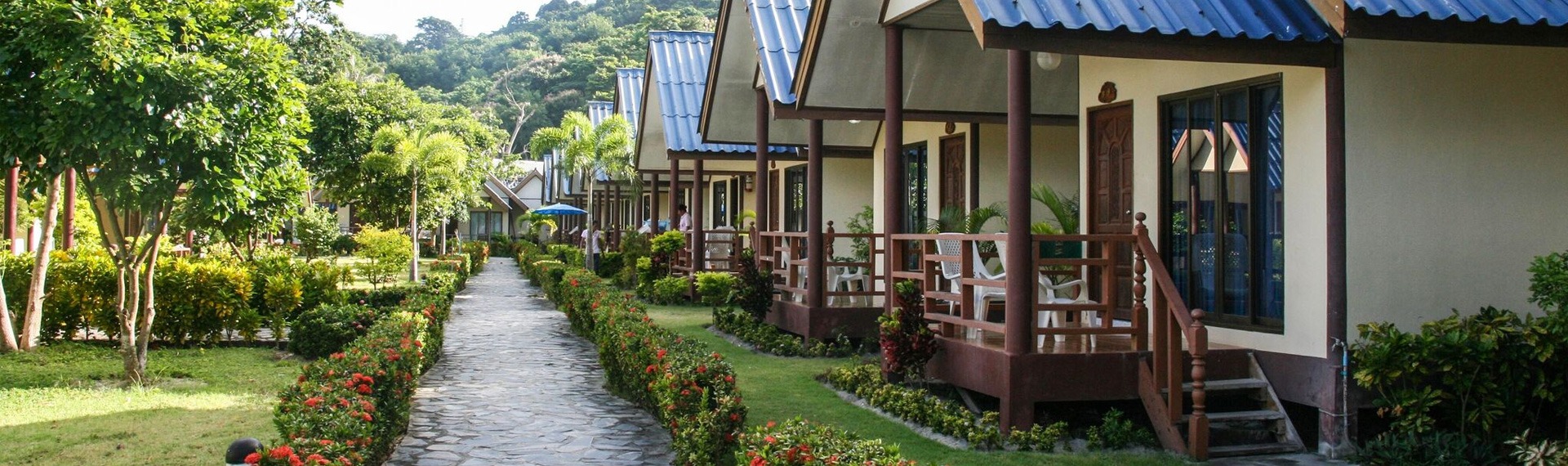 heroPhoto_1920x570_resorts01_arda